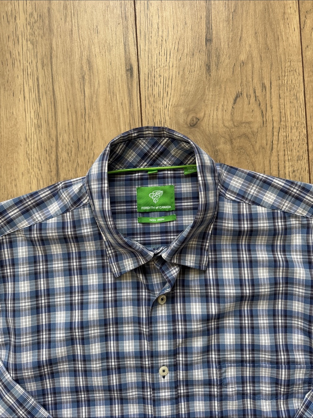 Forsyth of Canada Men’s Large Blue Plaid Button Down Shirt Non Iron Casual